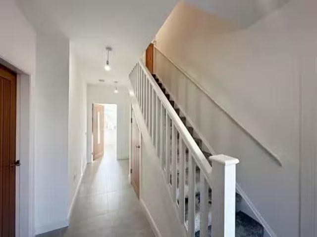 House for rent in Livingston Village