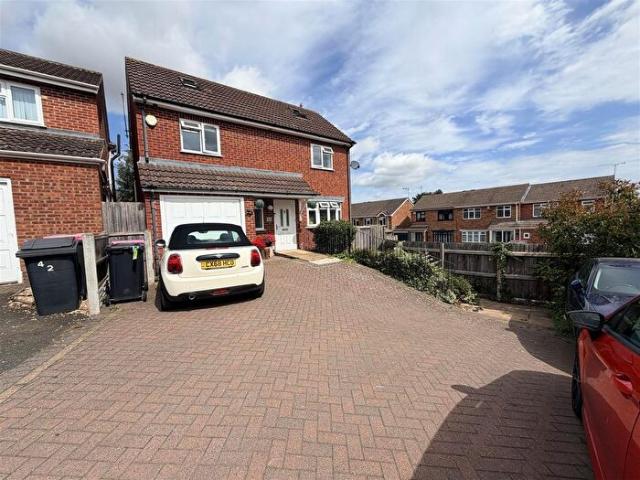 Apartment for rent in Coleshill CP, Gun Hill