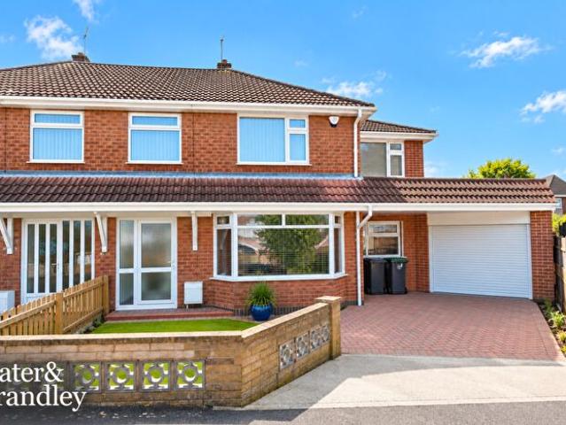 Apartment for rent in Abbey Park, Barton In Fabis