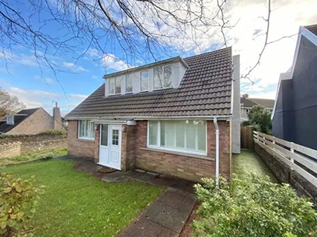 Apartment for rent in West Cross, Newton
