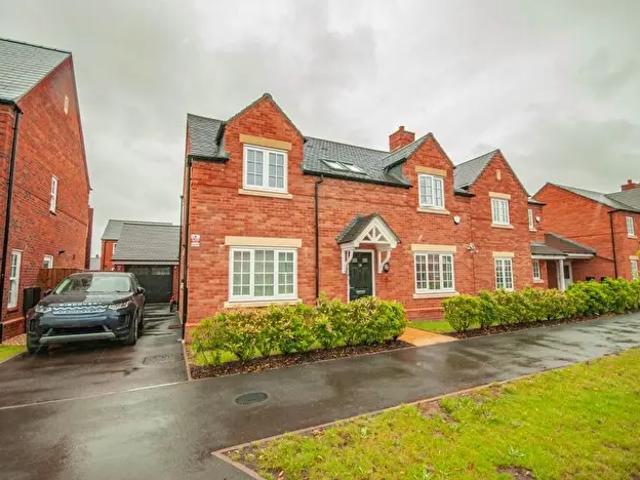 Apartment for rent in Houlton, New Bilton
