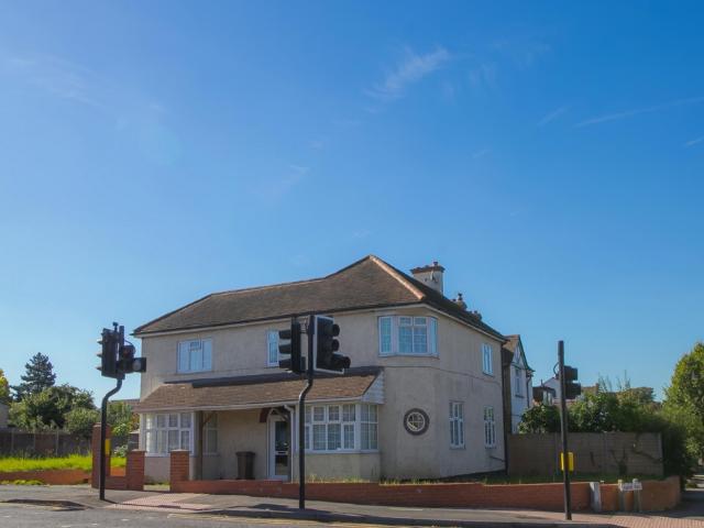 House for rent in The Wrythe, Greater London