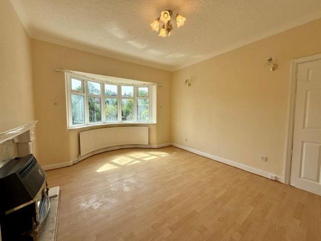 House for rent in Heald Green, Greater Manchester