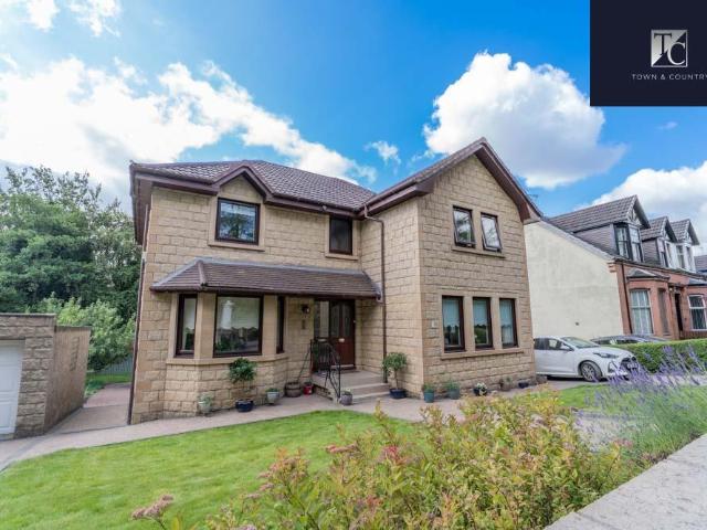 House for sale in Millerston, Stepps