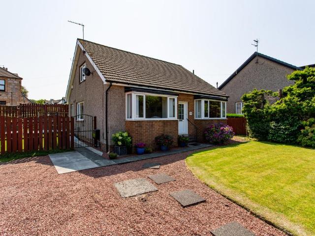 House for sale in Elderslie, Scotland
