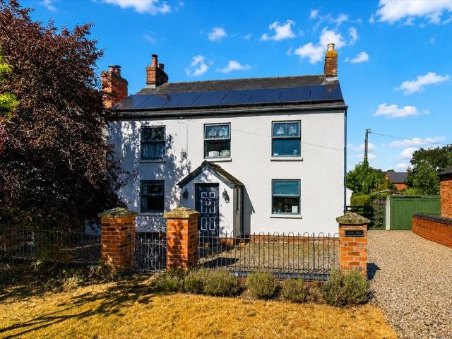 House for sale in Forthampton, Worcestershire