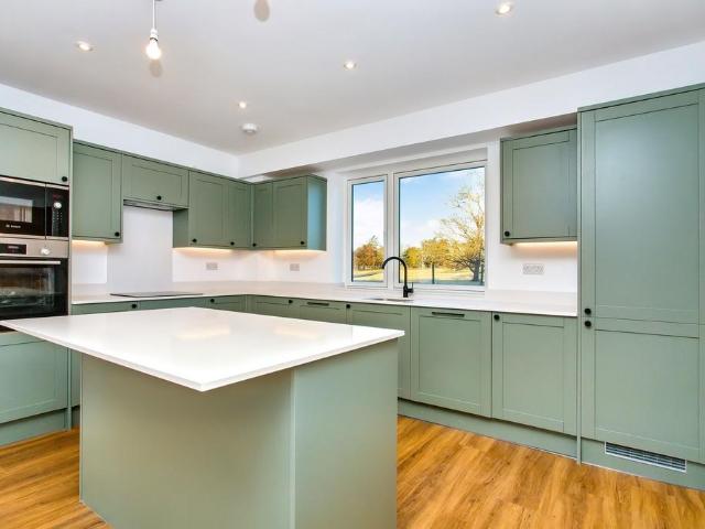 House for sale in Burnshot, Scotland