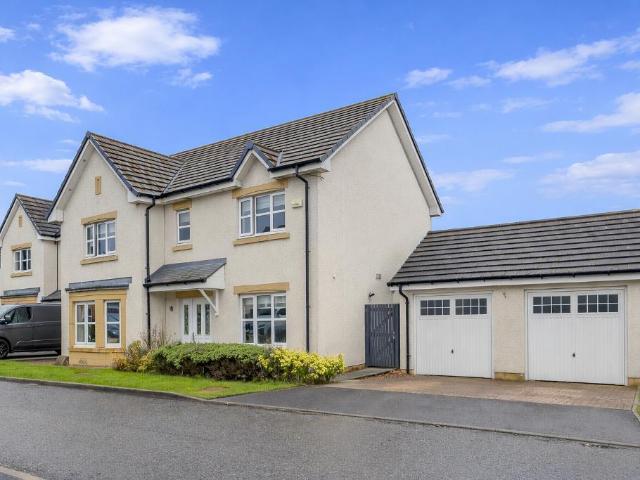 House for sale in Auchinloch, Scotland