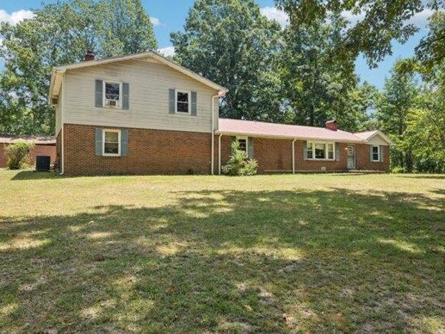 House for sale in Dickson, Tennessee