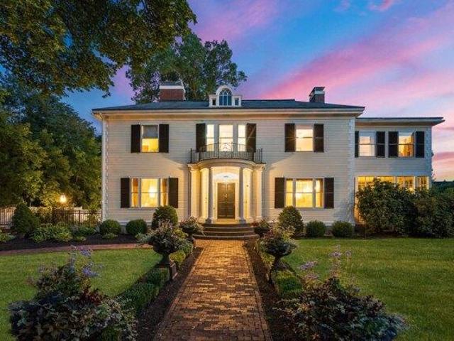 House for sale in New Hampshire