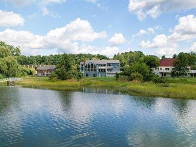 House for sale in New Hampshire