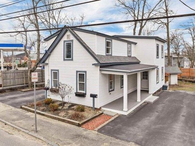 House for sale in Dover, Strafford County