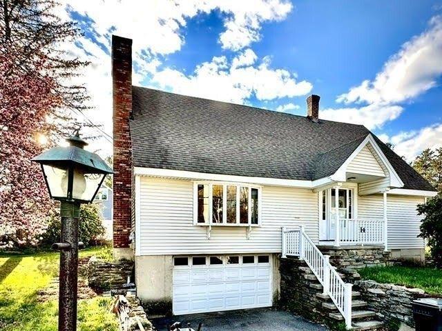 House for sale in Dracut, Massachusetts