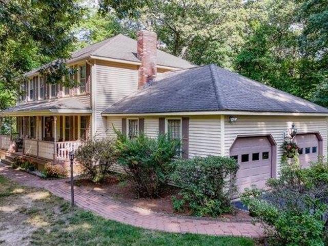 House for sale in Dracut, Middlesex County