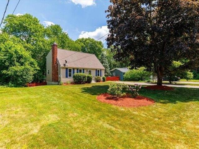 House for sale in Dudley, Massachusetts