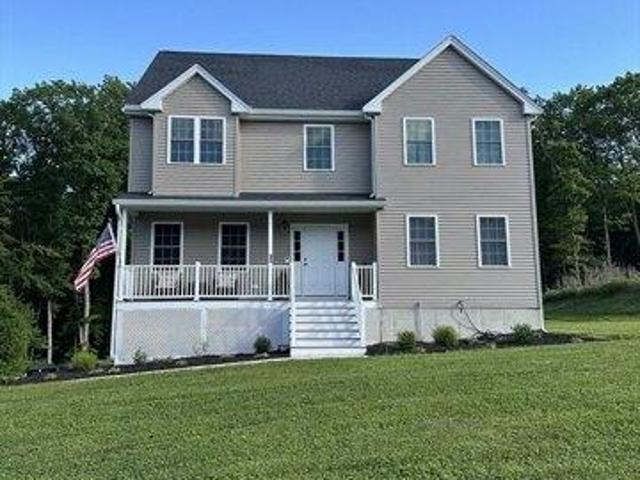 House for sale in Dudley, Massachusetts
