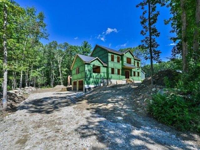 House for sale in Dudley, Massachusetts