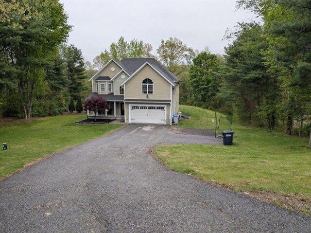 House for sale in Dudley, Massachusetts