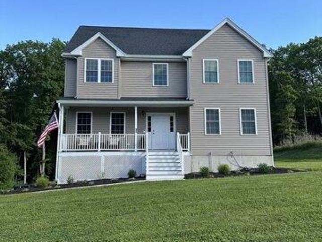 House for sale in Dudley, Massachusetts