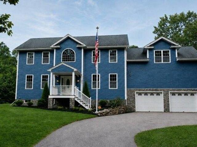 House for sale in Grand View Estates, Dudley