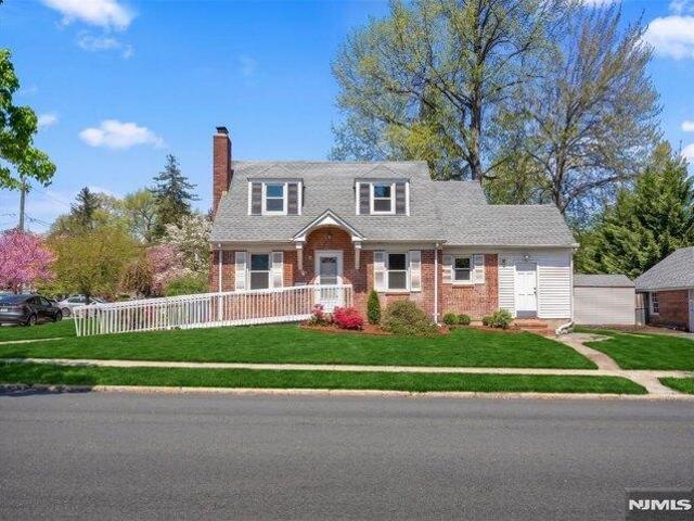 House for sale in Dumont, New Jersey