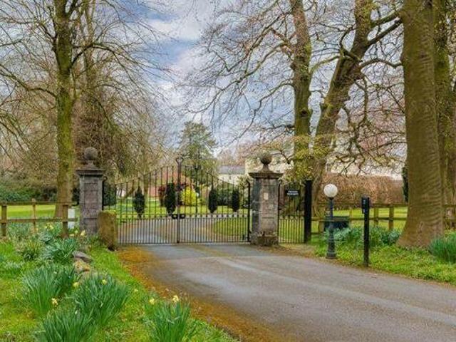 House for rent in Lyons, Greater London
