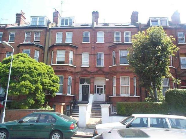 Flat for sale in South Hampstead, Greater London
