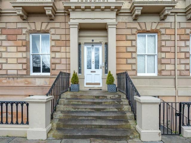 Flat for sale in North Kelvinside, Dowanhill