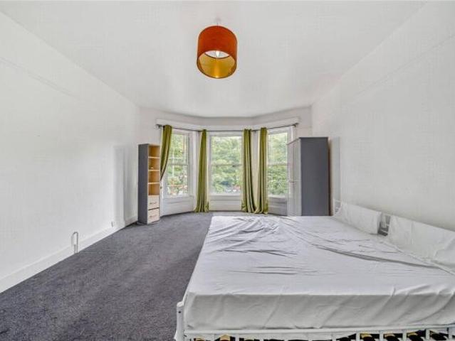Apartment for sale in London Borough of Lewisham, Blackheath