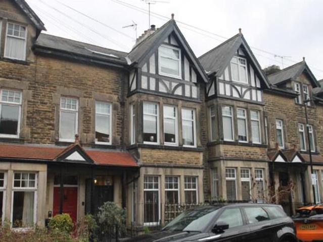 Flat for sale in Low Harrogate, Harrogate