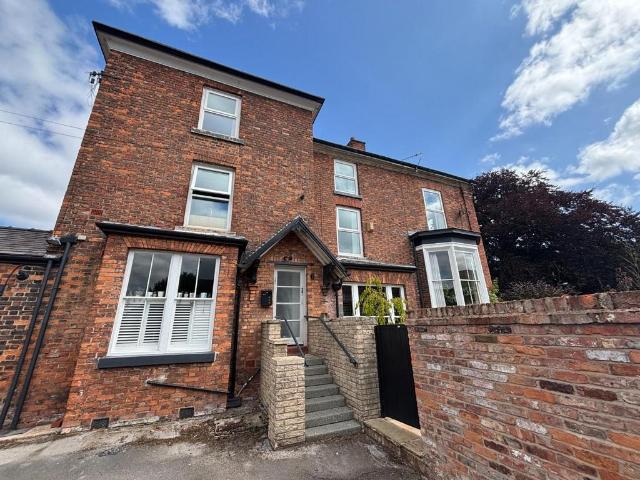 Flat for rent in Sale, Brooklands
