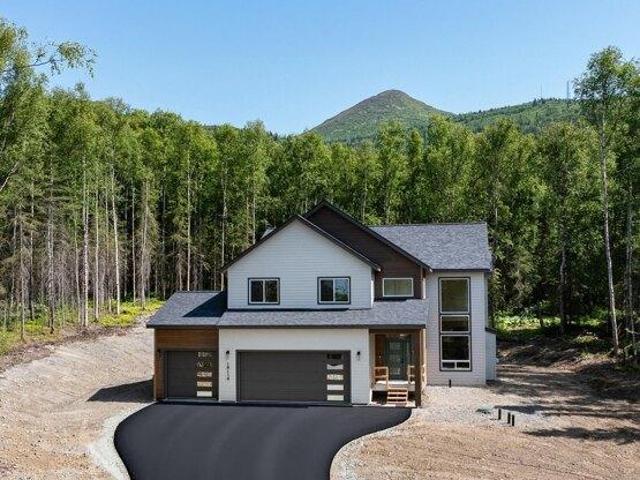 House for sale in Alaska