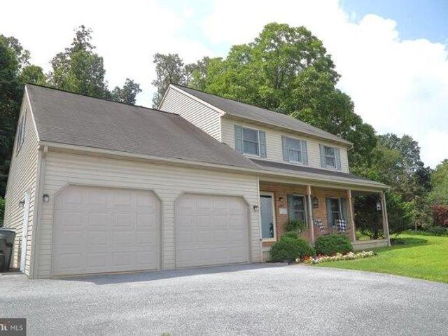 House for sale in East Earl