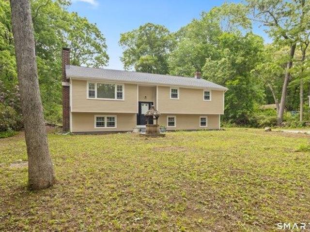House for sale in East Hampton, Connecticut