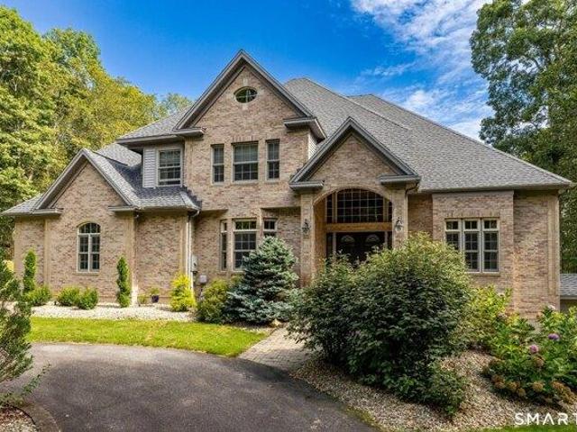 House for sale in Spice Hill, East Hampton