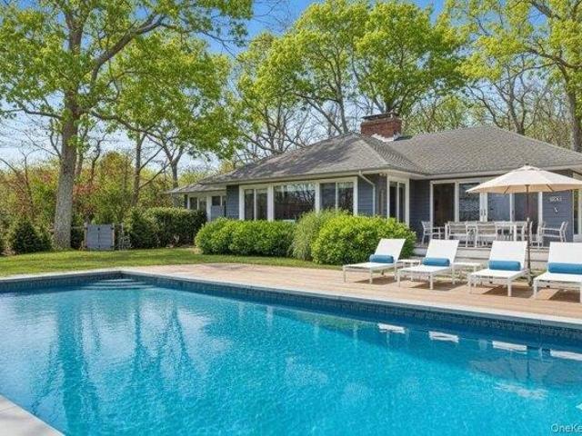 House for sale in Wainscott, New York