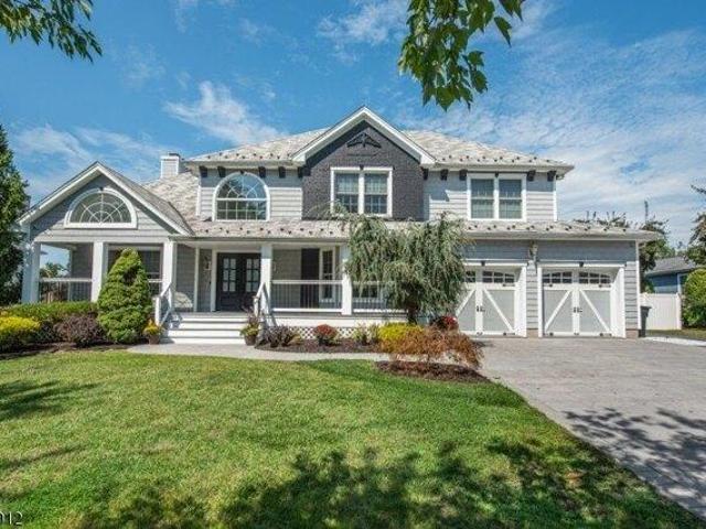 House for sale in East Hanover, Morris County