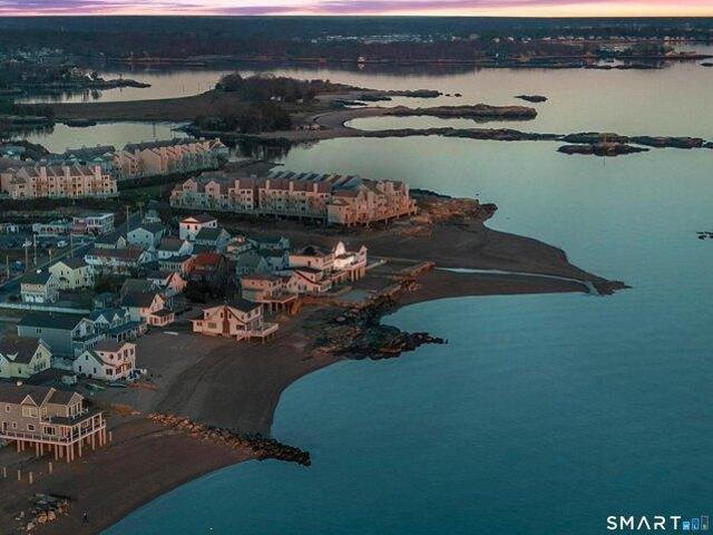 House for sale in Momauguin, East Haven