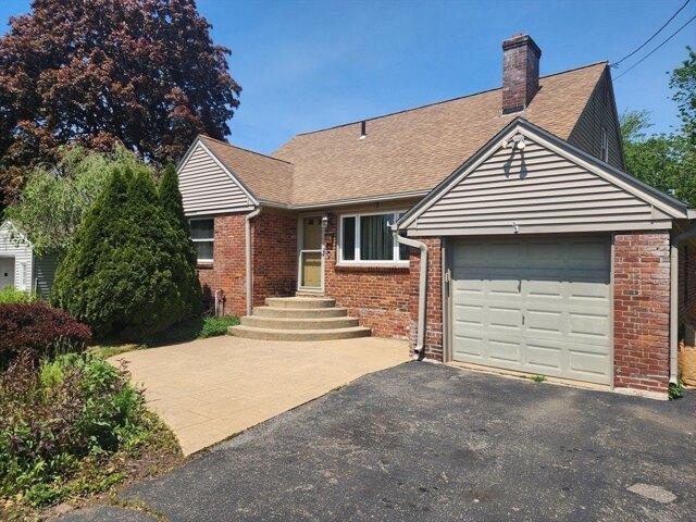 House for sale in Hampden, Massachusetts