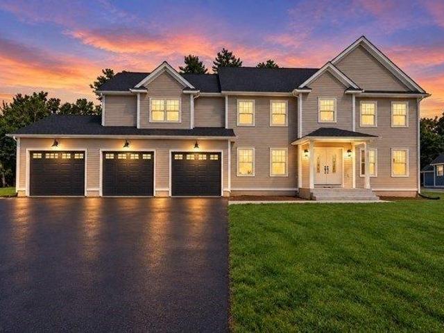 House for sale in Hampden, Massachusetts