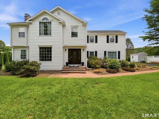 House for sale in East Lyme, Connecticut
