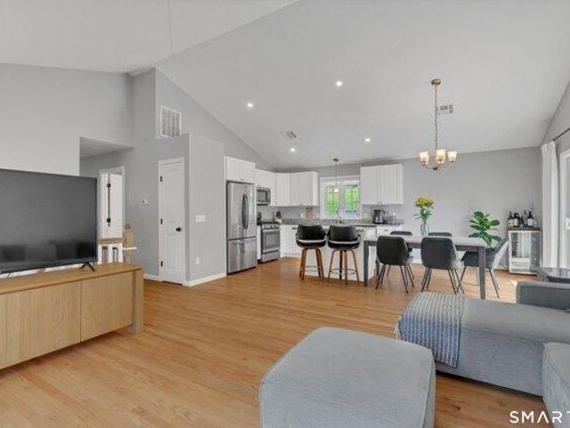 House for sale in East Lyme, Connecticut