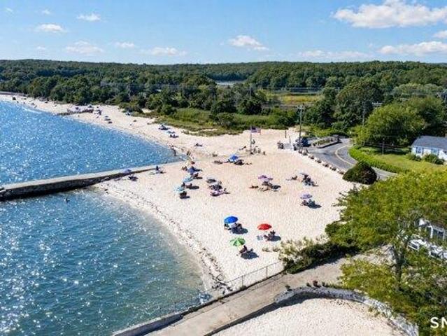House for sale in Giants Neck, East Lyme