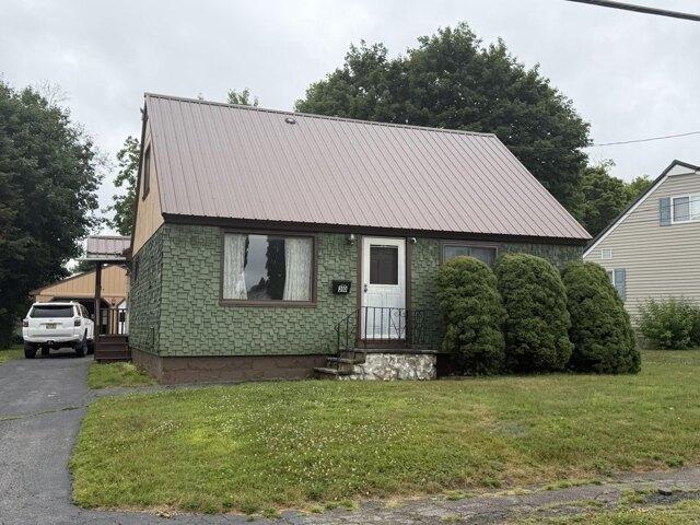House for sale in East Millinocket, Maine