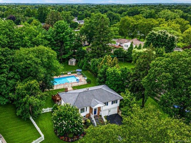 House for sale in Huntington, New York