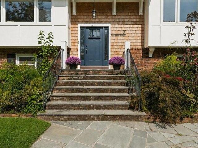 House for sale in Huntington, New York