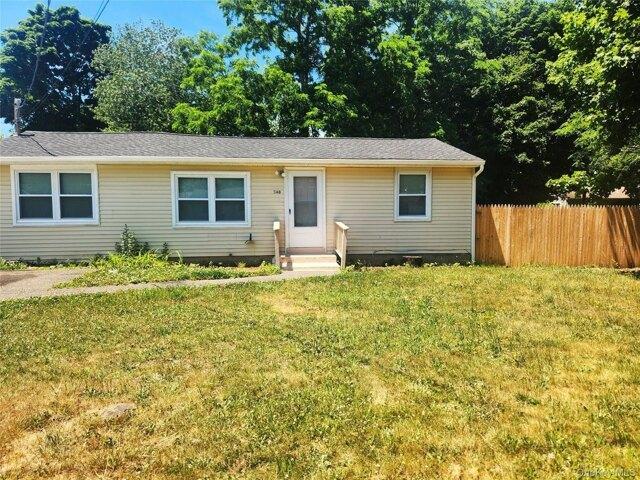 House for sale in Centereach, New York