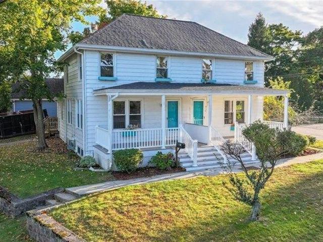 House for sale in East Providence, Providence County
