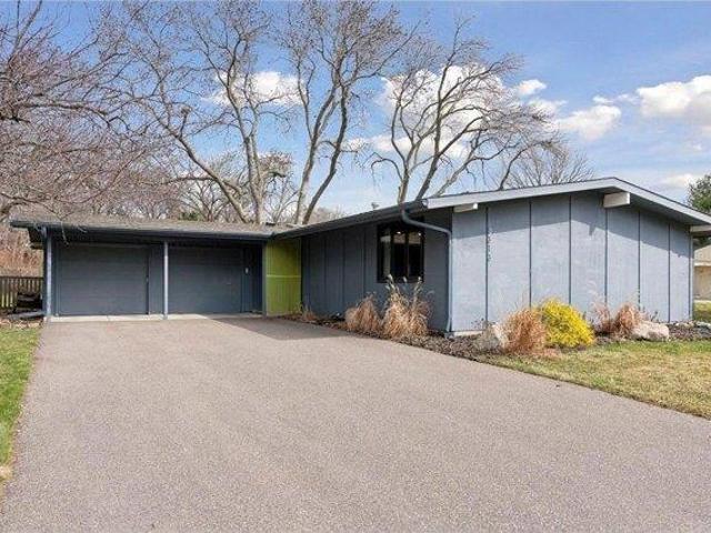 House for sale in Hennepin, Minnesota