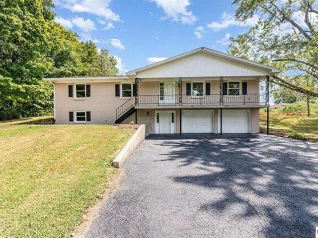 House for sale in Cecilia, Kentucky